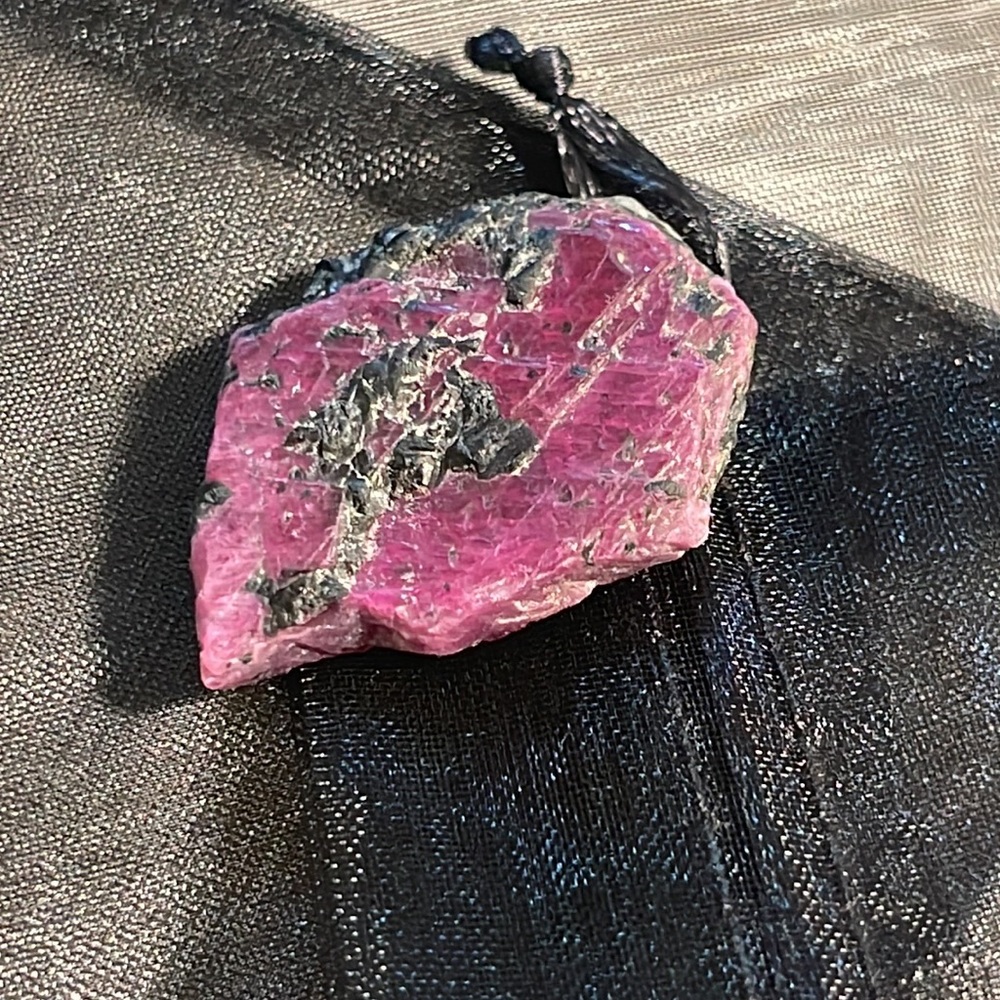 3 LEFT! Rough GEMMY Ruby Slabs & Chunks w/ Black Tourmaline - Picture 4 of 14